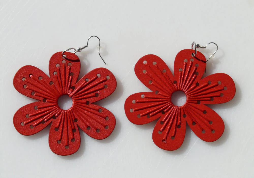 7 DESIGNS POUR BOUCLES D'OREILLES EN BOIS DÉCOUPÉES AU LASER – OMTech FR