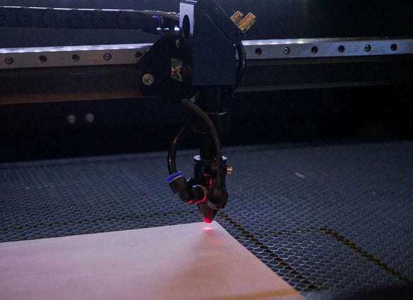 Comment les points de demi-teinte et l'ombrage laser donnent vie aux images